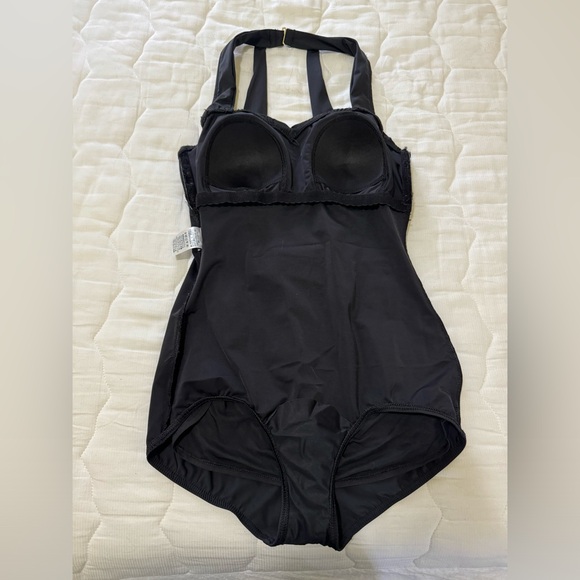 Lands’ End black one piece swimsuit size 10L - Picture 3 of 4